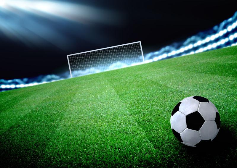 米利唐：对自己在右后卫的发挥很满意；巴西队防守有明显进步