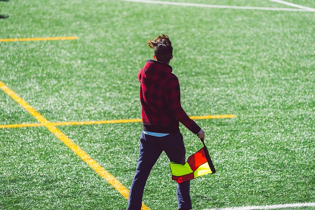 一人一城，韩国前国脚崔喆淳退役，曾代表全北出场超500次